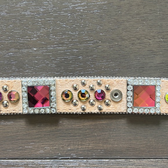 NWOT Angel Ranch Cow Hide Bling Belt - Picture 2 of 6